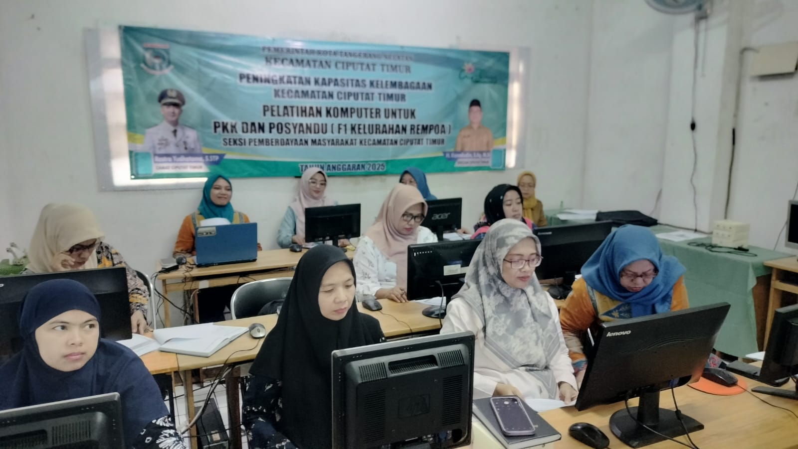 Praktik Microsoft Office Bersama Ibu PKK